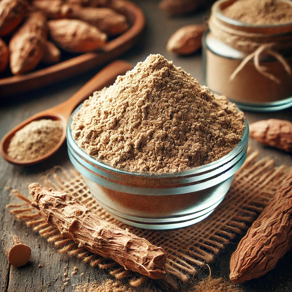 A képen ashwagandha por látható, földes barna színben, egy kis üvegben elhelyezve, körülötte friss ashwagandha gyökerek a természetes forrást hangsúlyozva.